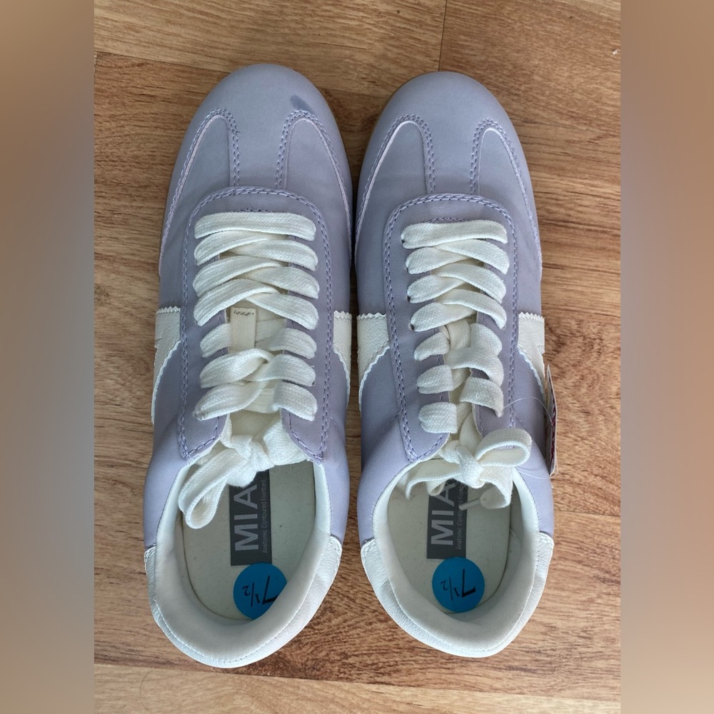 MIA Lavender and Cream Low-Top Lace-Up Sneakers